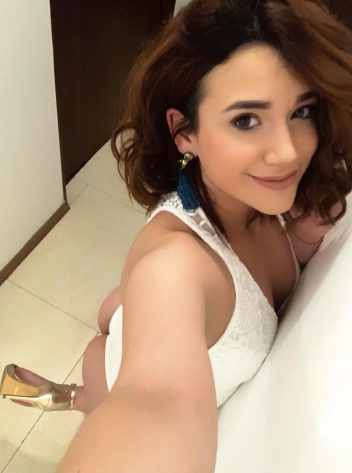 SexyZeynep 4